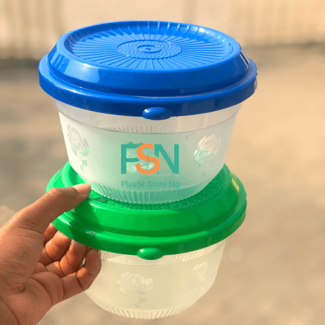 Reusable 1.5-liter plastic food container suitable for event and household use.